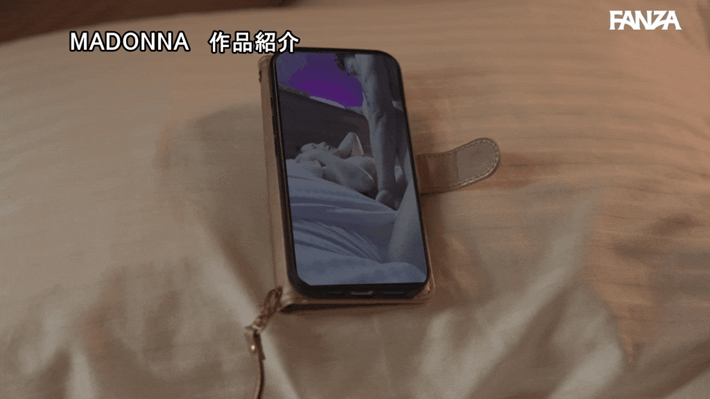 ure00131 原作:わとそん堂 崩壊家族-母親がヤクザとのセックスにハマった話- 家族よりチ○ポを選んだ母の懇願不貞!! ハメ撮り一部始終を見せつけられた息子!! 夏目玲香AV女優GIF画像-7