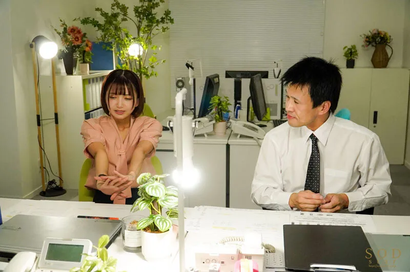 中途入社のOLは気弱でノーマル性癖な同僚たちをドSに目覚めさせてしまうほどのイジメられたがりドM女でした。 星乃莉子-4