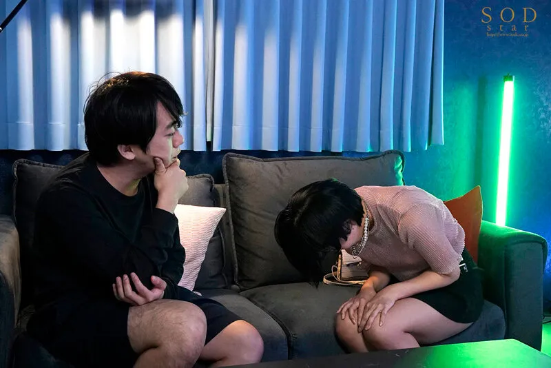 【個撮配信】脅迫レ×プ 個人撮影で小遣い稼ぎする女子大生の弱みにつけ込みライブSEX配信 星乃莉子-6