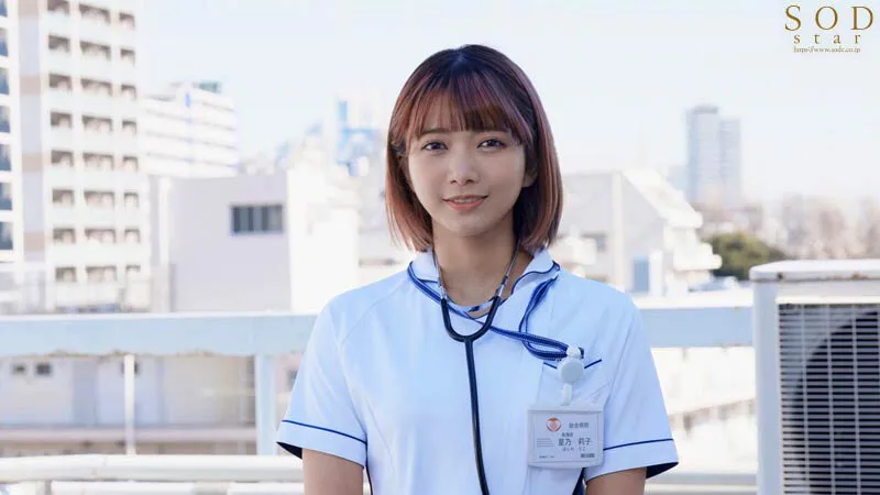 院内に夜な夜な響く喘ぎ声の実態は!? 話題の美人看護師を極秘取材 笑顔の杭打ち騎乗位と涎たっぷりフェラで入院患者をヌキまくる隠れ痴女ナース 星乃莉子-4