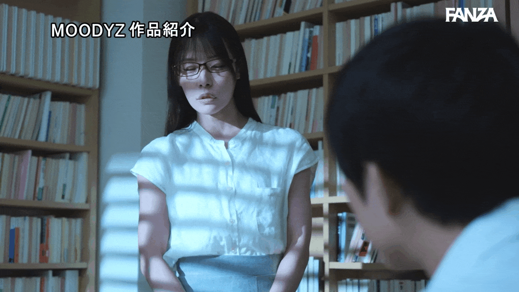 mida00502 「もう生徒と先生という立場ではございません」 大人しくてモジモジした国語教師(性欲モンスター)に三年間狙われていた童貞(絶倫Mチ○ポ)の僕は卒業した瞬間に誘われて美しい丁寧淫語を囁かれながら30発抜かれまくった 八木奈々AV女優GIF画像-3
