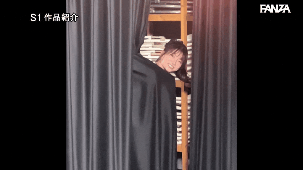 snos00461 最強ヒロインを不意打ちゲリラSEX Yo●Tub●撮影、ファンイベント、グラビアロケ、多忙な日常をつけ回し隙を狙ってAV撮影!突然チ●ポぶち込まれ驚き、戸惑いながらも遂にイッちゃうリアル性交ドキュメント 瀬戸環奈AV女優GIF画像-10